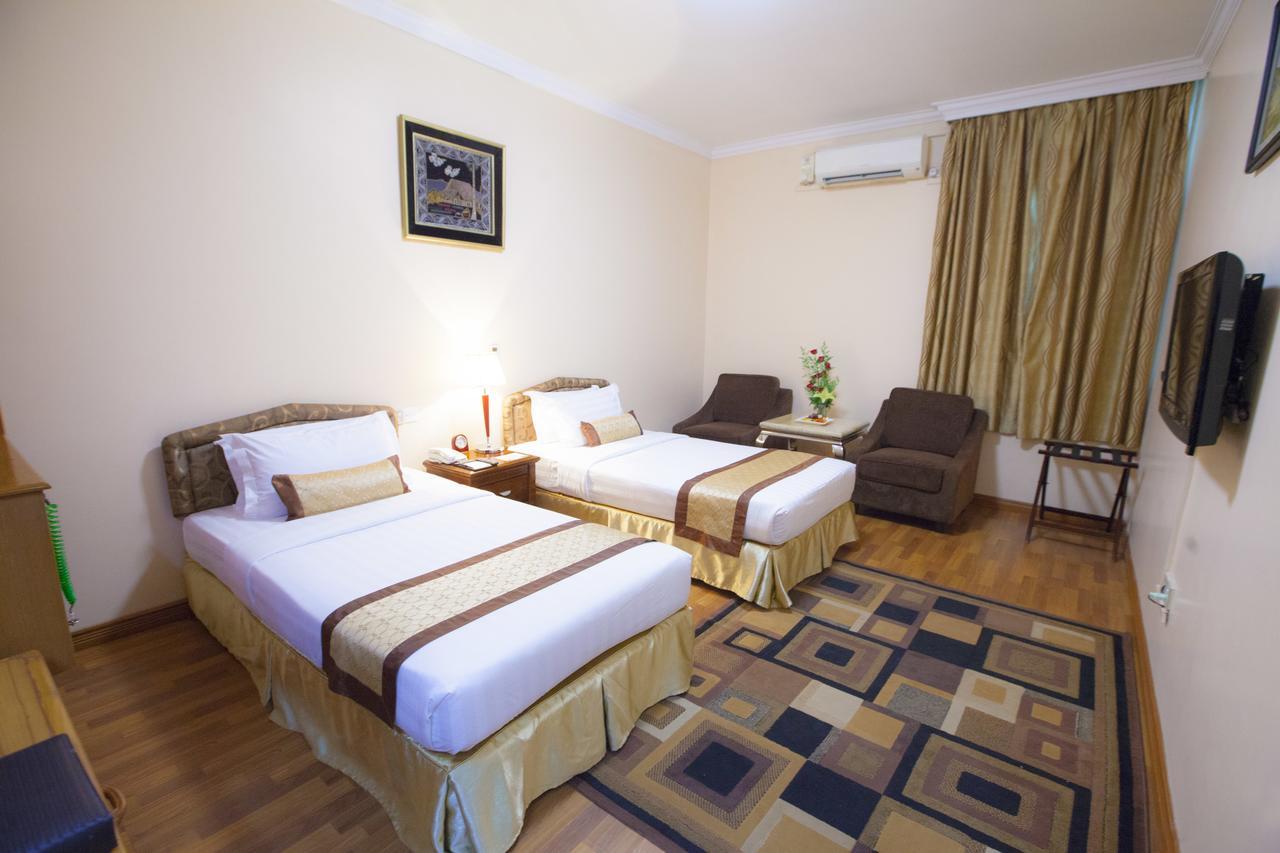 Grand Palace Hotel Yangon Dış mekan fotoğraf